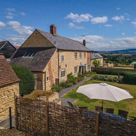 מנצ'סטר Beautiful Cotswold Farmhouse With Hot Tub מראה חיצוני תמונה