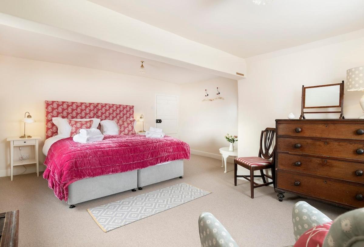 מנצ'סטר Beautiful Cotswold Farmhouse With Hot Tub מראה חיצוני תמונה