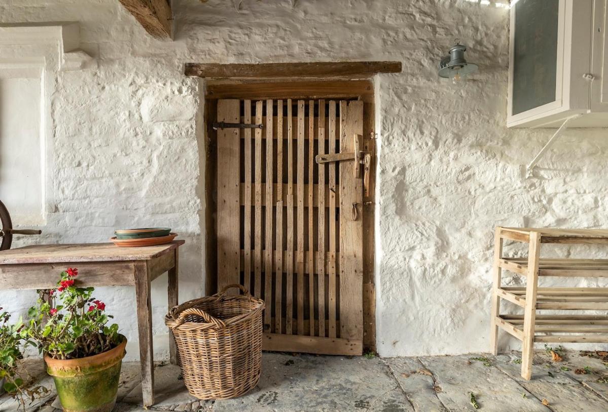 מנצ'סטר Beautiful Cotswold Farmhouse With Hot Tub מראה חיצוני תמונה