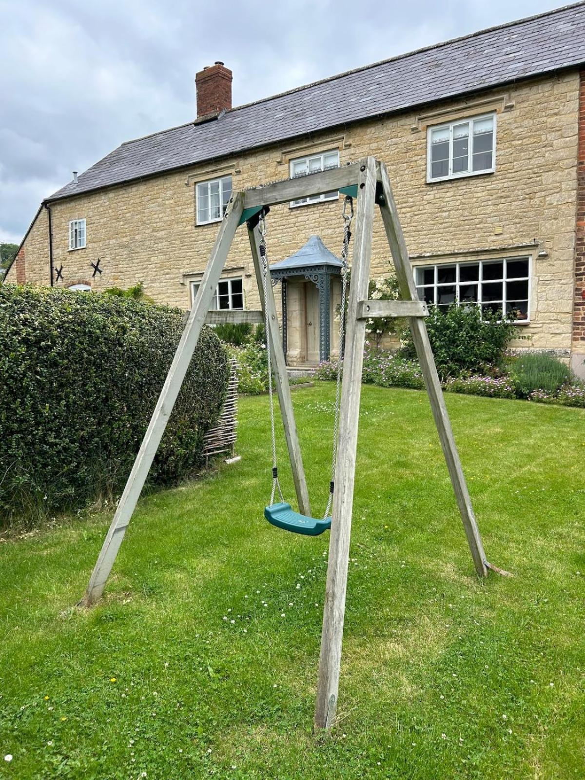 מנצ'סטר Beautiful Cotswold Farmhouse With Hot Tub מראה חיצוני תמונה